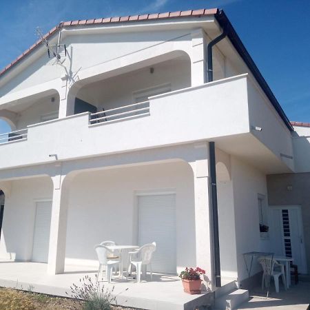 Apartmani Sol Vlasici Pag Town Luaran gambar
