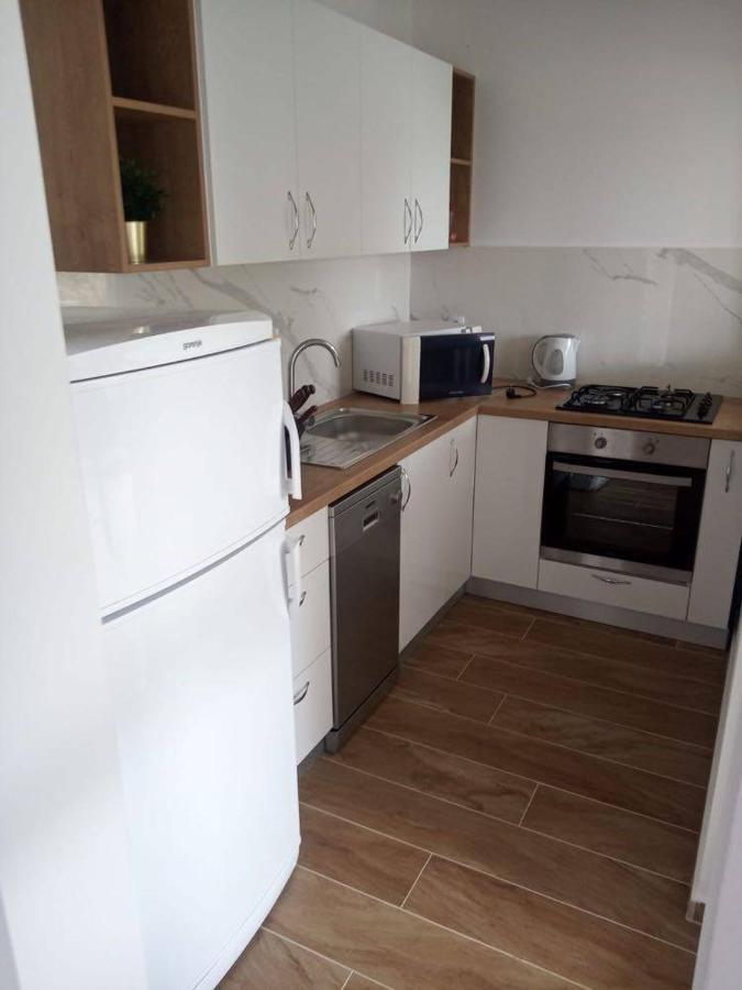 Apartmani Sol Vlasici Pag Town Luaran gambar